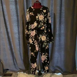 Floral sweatsuit